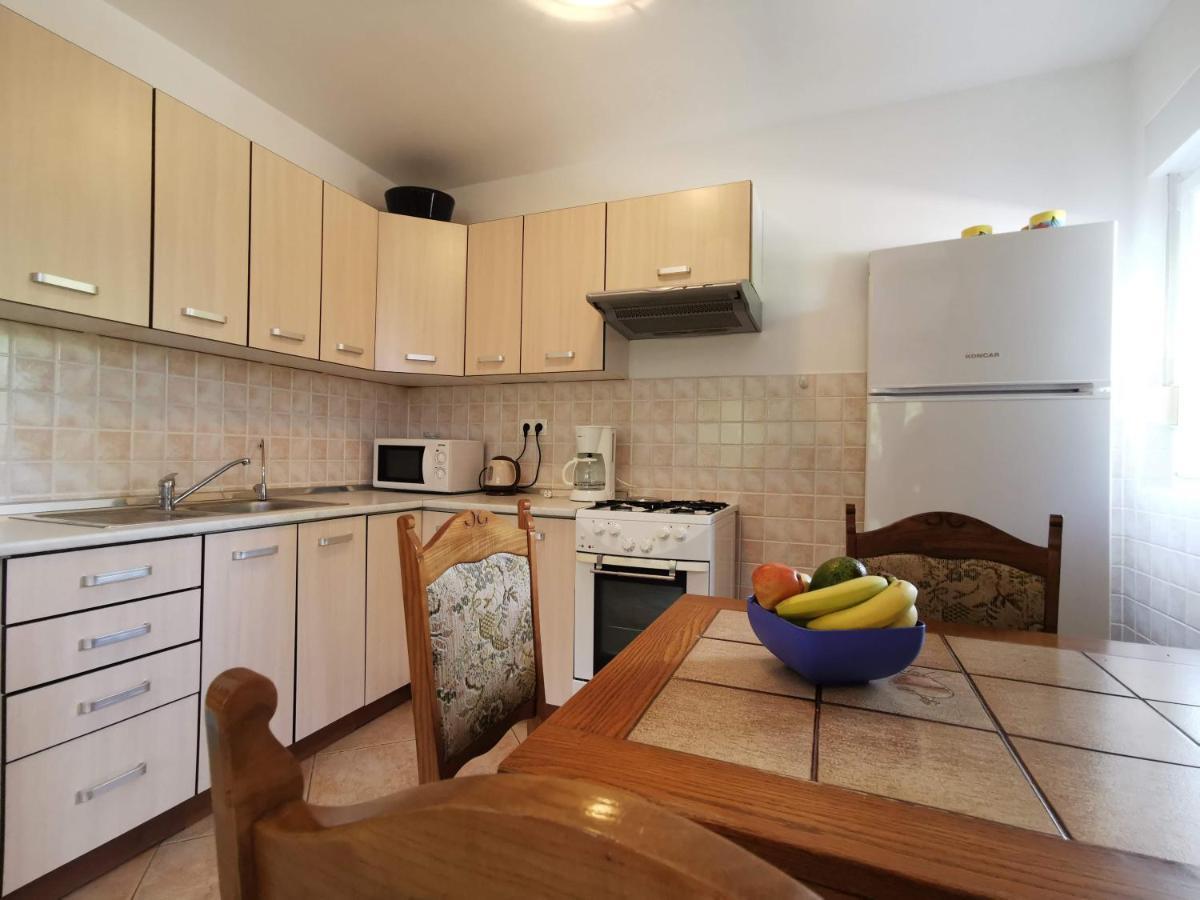 Apartment Dundo In Quiet Green Area Medulin Exterior foto